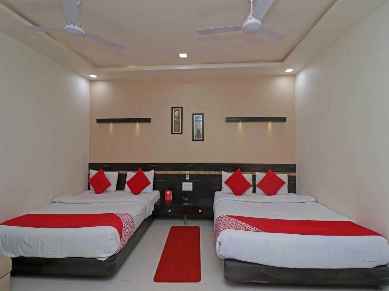 Oyo 29012 Gayatri Palace Ξενοδοχείο Durg Εξωτερικό φωτογραφία