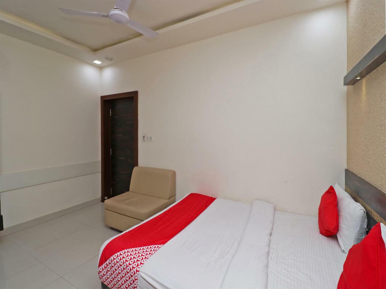 Oyo 29012 Gayatri Palace Ξενοδοχείο Durg Εξωτερικό φωτογραφία