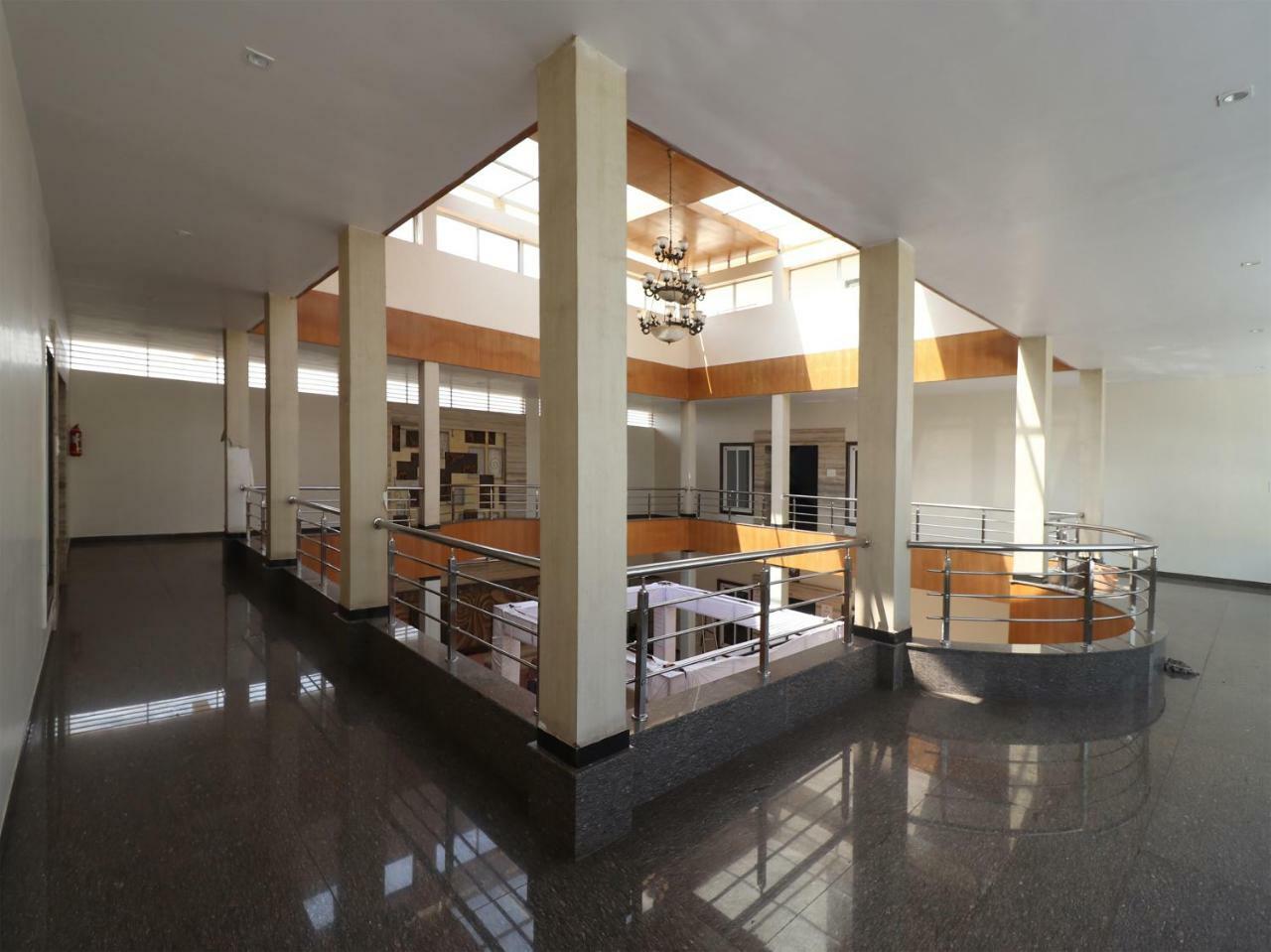 Oyo 29012 Gayatri Palace Ξενοδοχείο Durg Εξωτερικό φωτογραφία