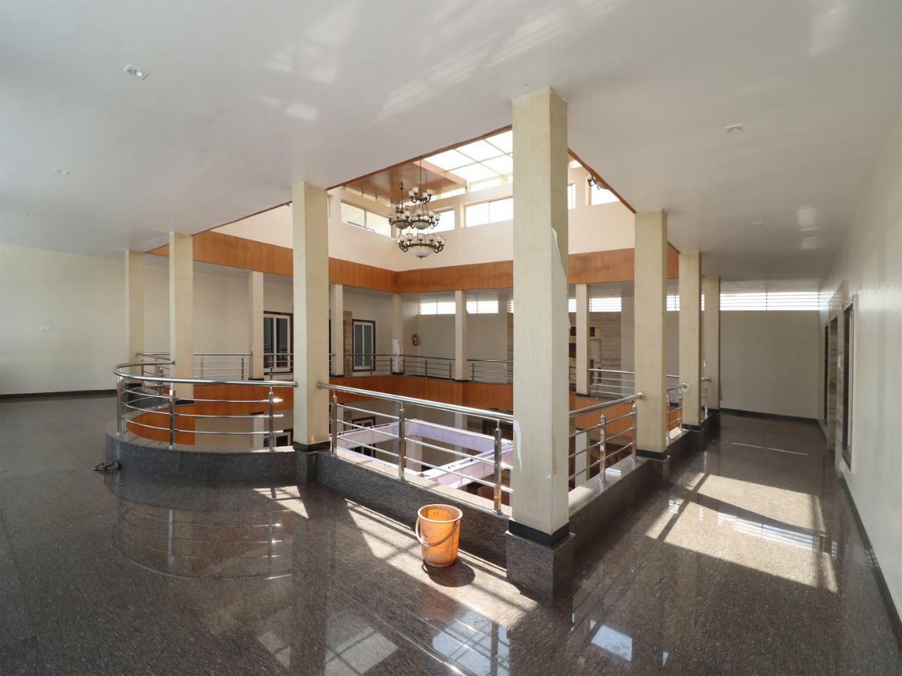 Oyo 29012 Gayatri Palace Ξενοδοχείο Durg Εξωτερικό φωτογραφία