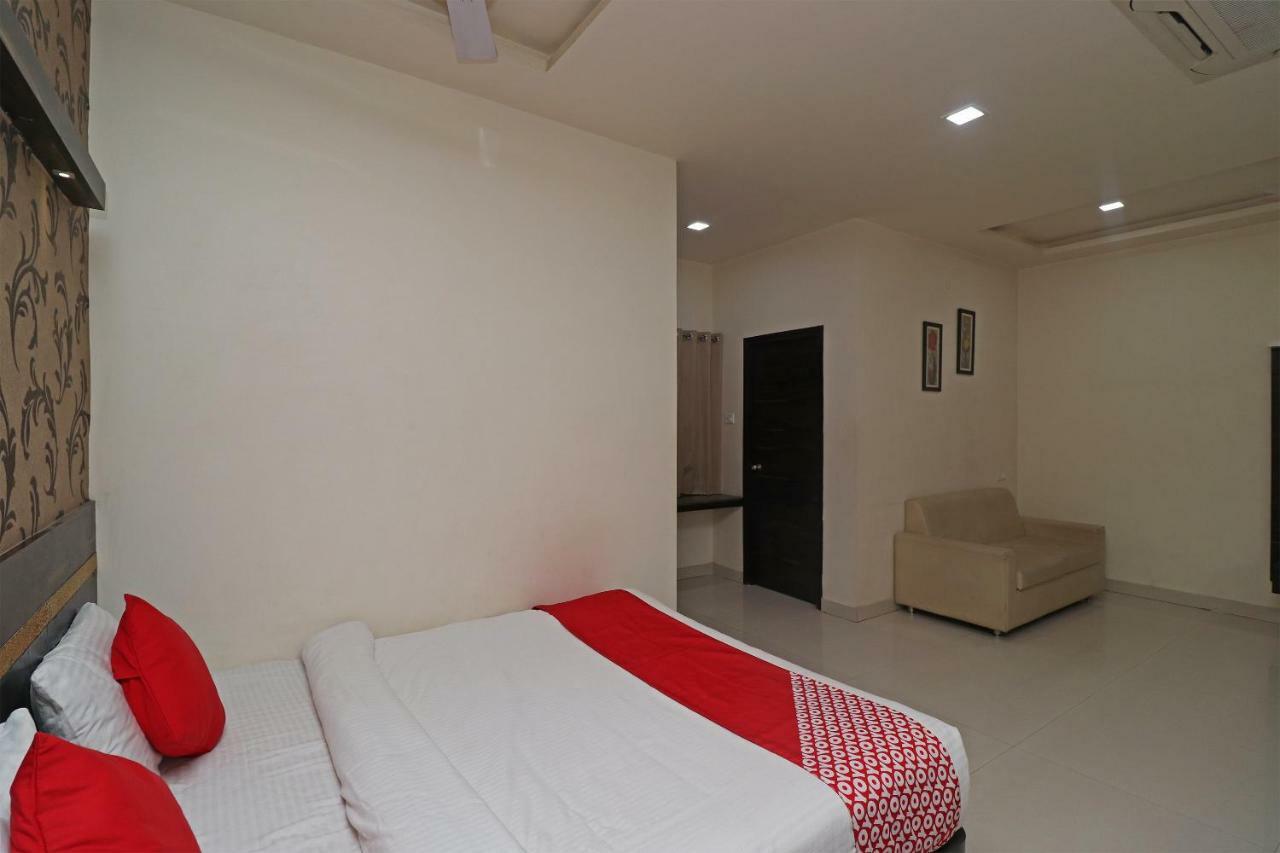 Oyo 29012 Gayatri Palace Ξενοδοχείο Durg Εξωτερικό φωτογραφία