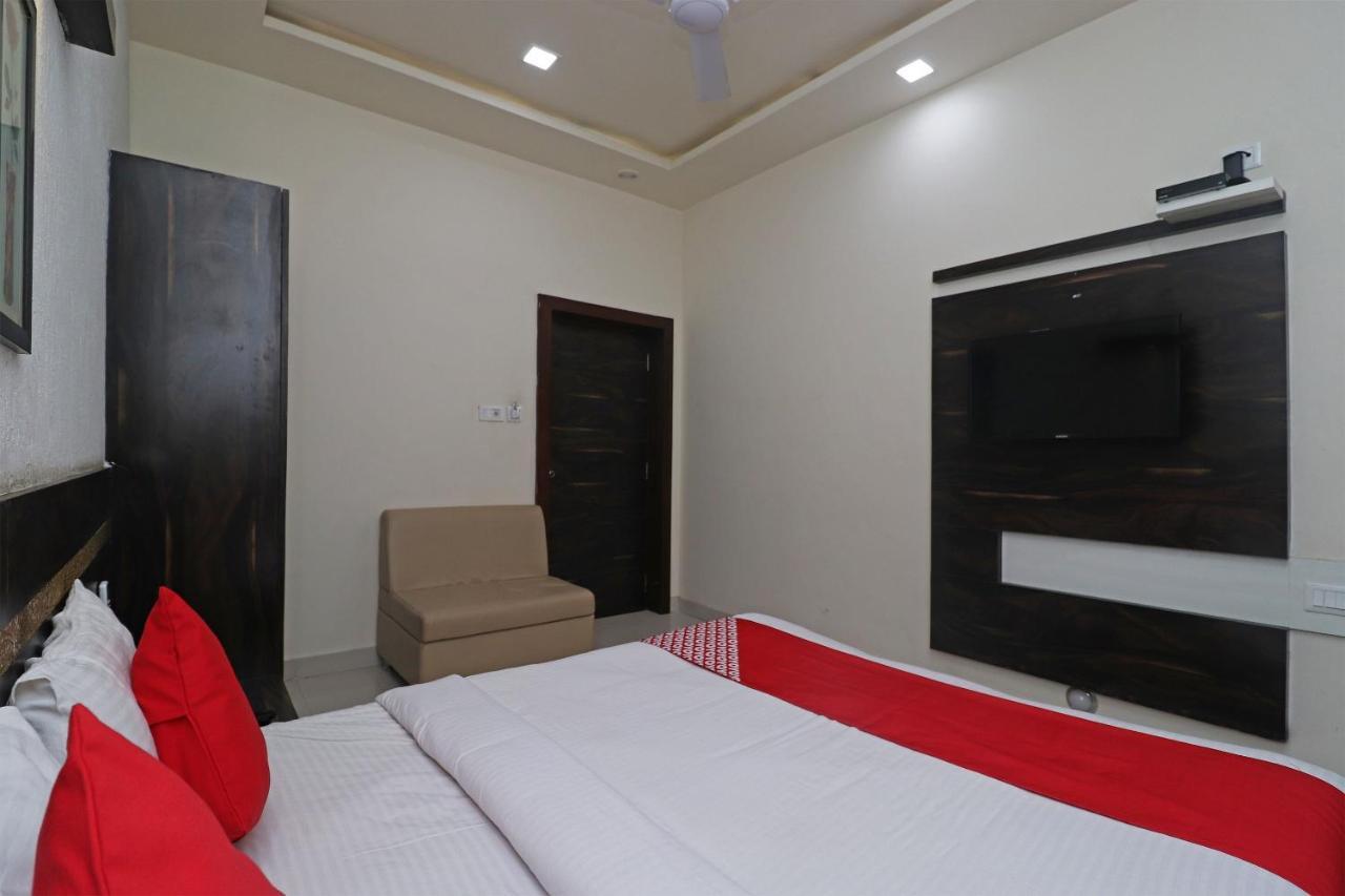 Oyo 29012 Gayatri Palace Ξενοδοχείο Durg Εξωτερικό φωτογραφία
