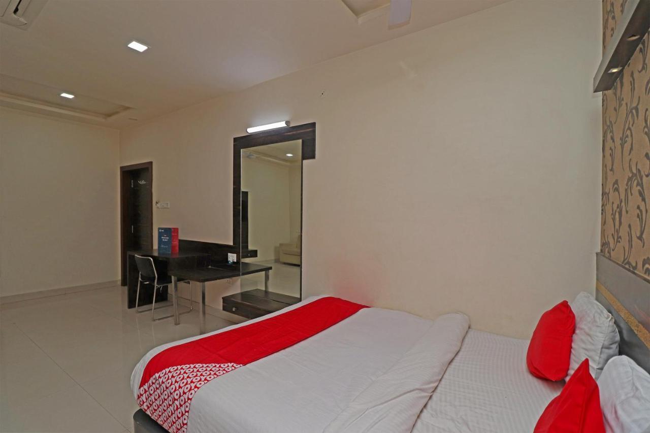 Oyo 29012 Gayatri Palace Ξενοδοχείο Durg Εξωτερικό φωτογραφία